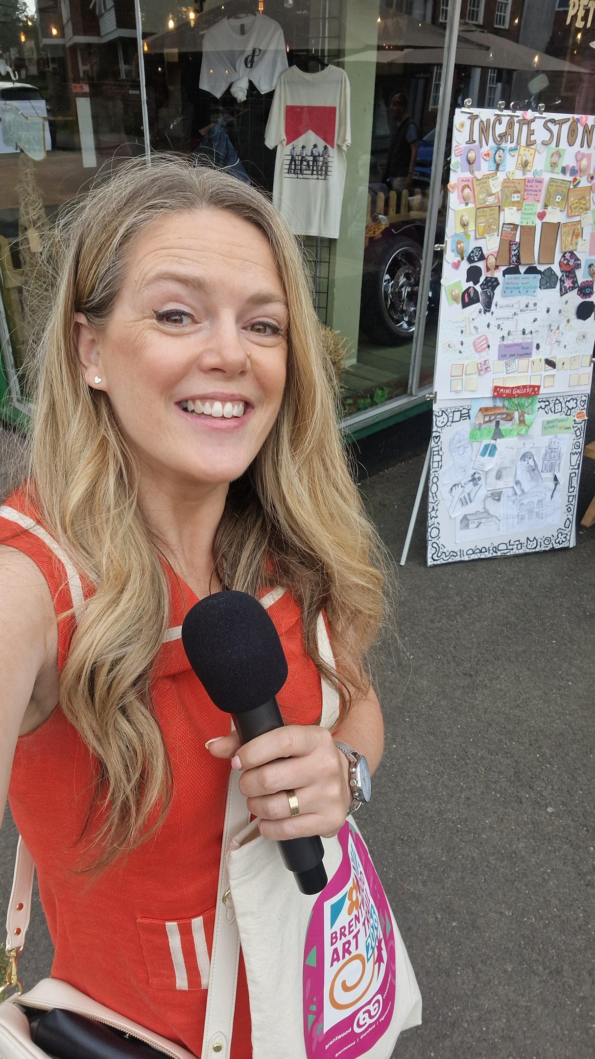 Becky Wash takes the mic on the Brentwood Art Trail in Ingatestone